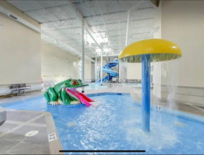 Cozy One Bedroom Condo with Indoor Pool and HotTub